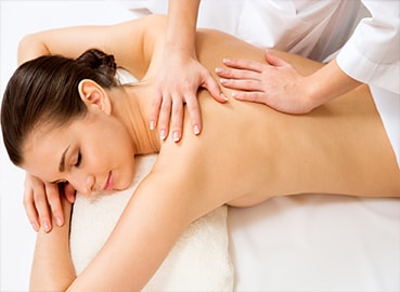 Shiatsu du dos et massage bien-être du corps